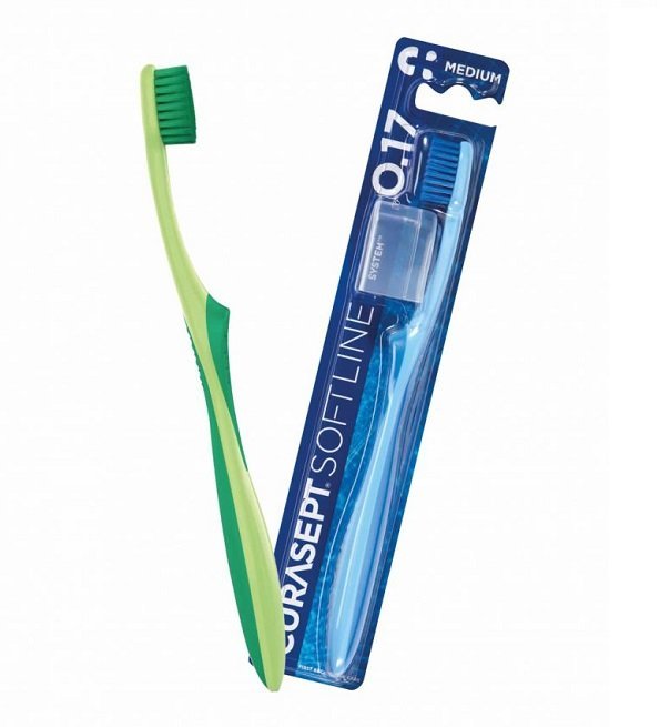 CURASEPT CURASEPT Brosse à dents médium 017 MEDIUM - Image 1
